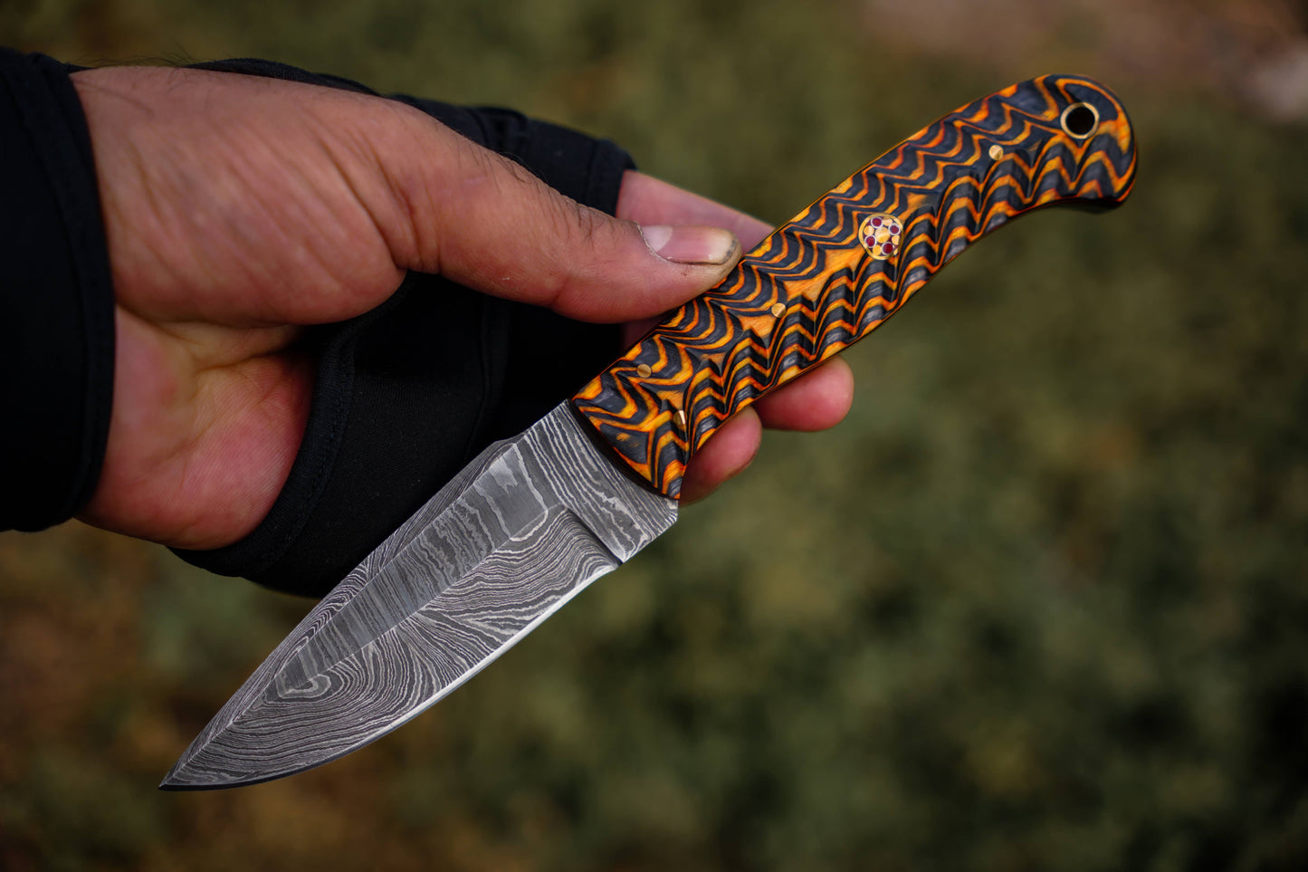 8' Damascus knife with leather sheath Grooved handle