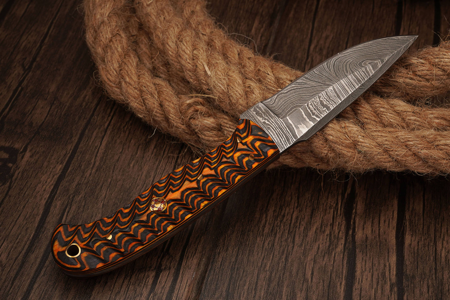 8' Damascus knife with leather sheath Grooved handle