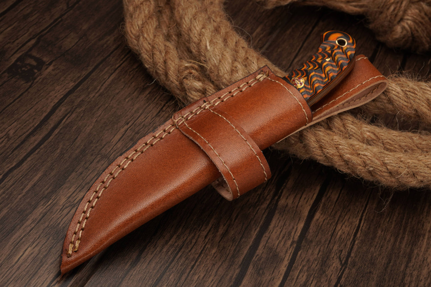 8' Damascus knife with leather sheath Grooved handle