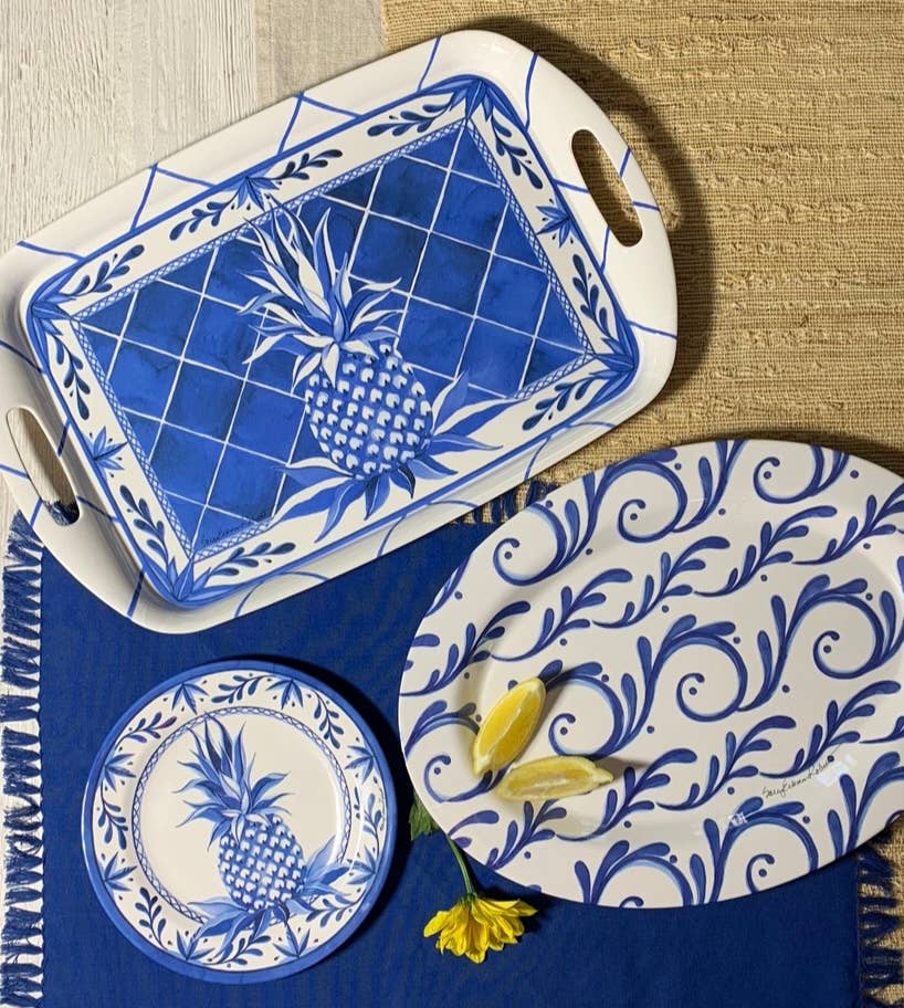 Blue Pineapple Bamboo Salad/Appetizer/Dessert Plate