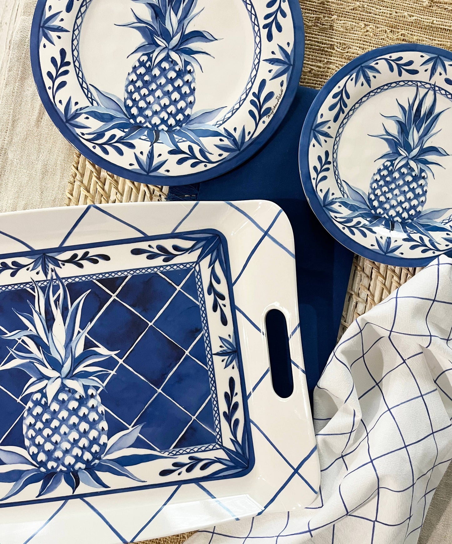 Blue Pineapple Bamboo Salad/Appetizer/Dessert Plate