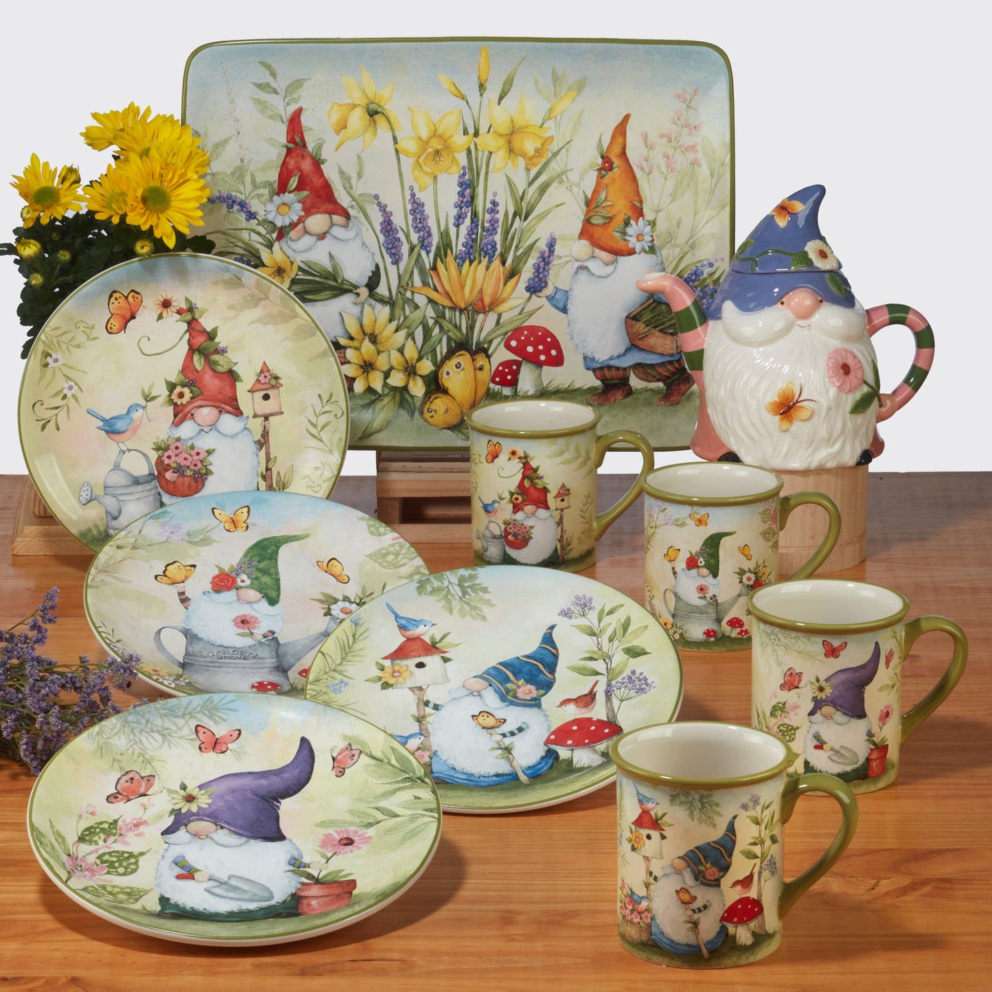 Garden Gnomes Mug 14 oz 4 asst - Oak Down Collectibles